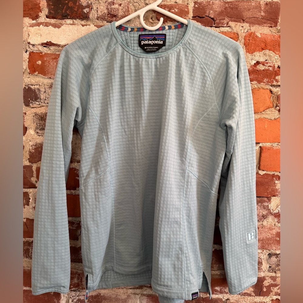 Patagonia long sleeve hiking top